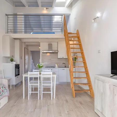 First Of Loft Apartmán